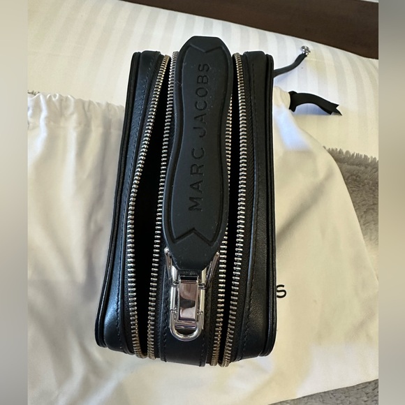 MARC JACOBS
Black 'The Textured Box' Bag - Picture 5 of 9